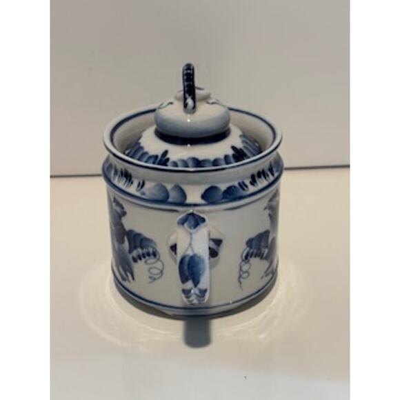 Vintage Gzhel Porcelain Tea Pot Chinoiserie Style Blue White Hand Made Russia - Picture 6 of 12